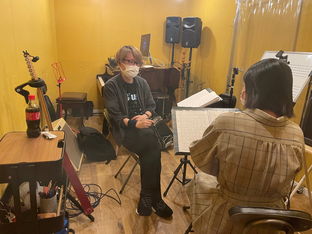 ���c���O�搶�B100s�̃����o�[�Ƃ��āATHE BOOM���l�X�ȃA�[�e�B�X�g�̃M�^���X�g�Ƃ��Ċ���B�����`�㋉��OK�A�G���L/�A�R�MOK(�v���O���X�u�t)