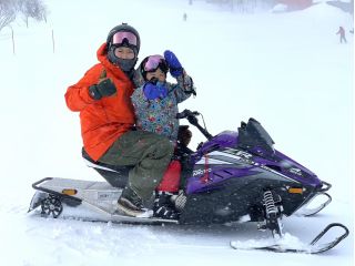 岩手 北上 ウィンターシーズン限定 スノーモービルファミリープラン 親子でチャレンジ 夏油高原スキー場 じゃらん遊び体験