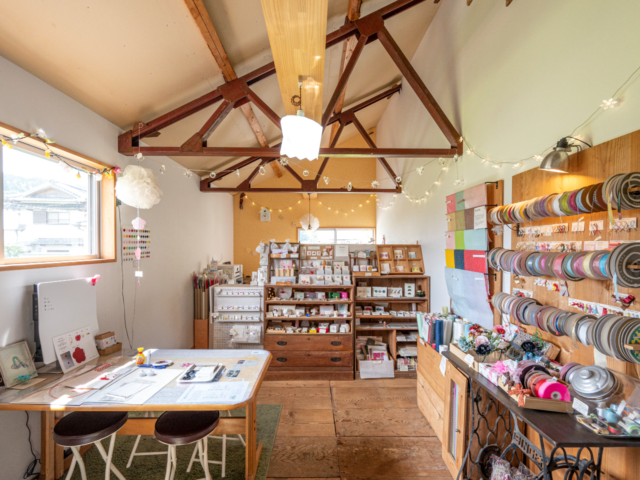 土佐の田舎の小さなお店で土佐和紙工作をぜひご体験ください♪