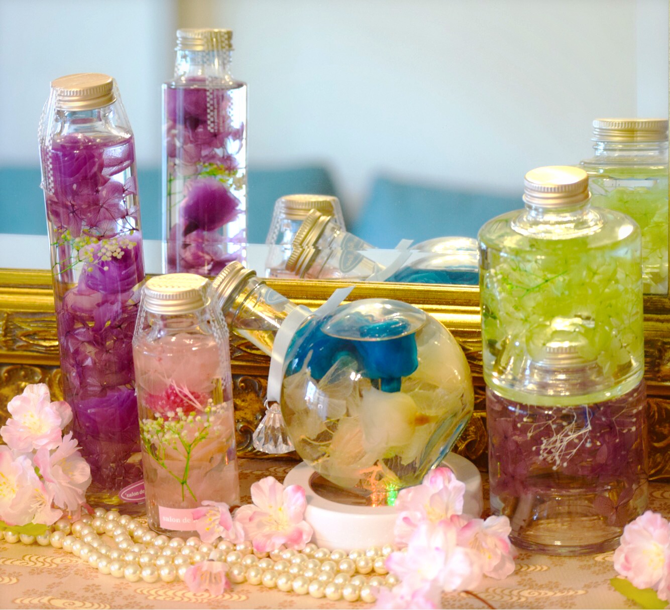 X^bt́AF܂̖͂oAn[oE{gɔf邨`Ă܂BƂĂ̍io͂łB