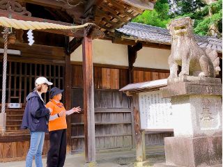 地元で大切に守られている神社の歴史も丁寧にガイドいただけます