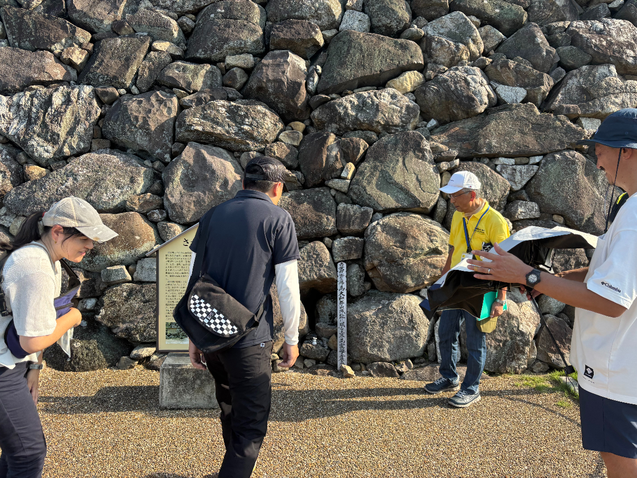「石垣の博物館」と言われる石垣の見どころなど