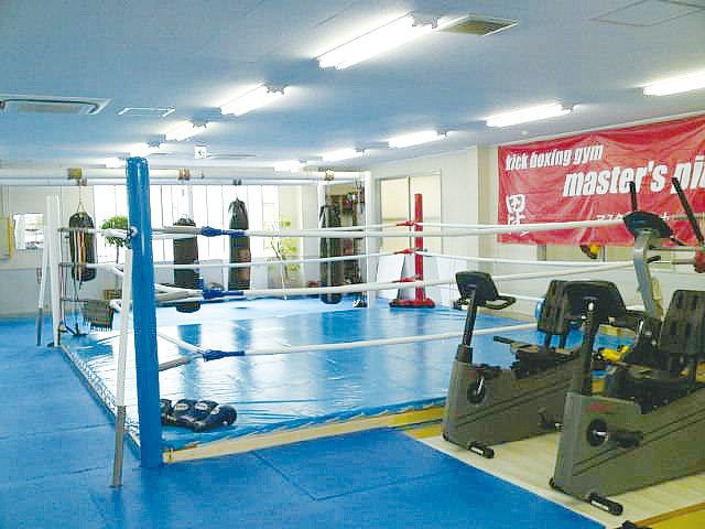 千葉 稲毛 初心者大歓迎のキックボクシング体験 ダイエットや体づくりにもおススメ 女性 ご年配の方も通いやすい環境です キックボクシングジム マスターズピット じゃらん遊び体験