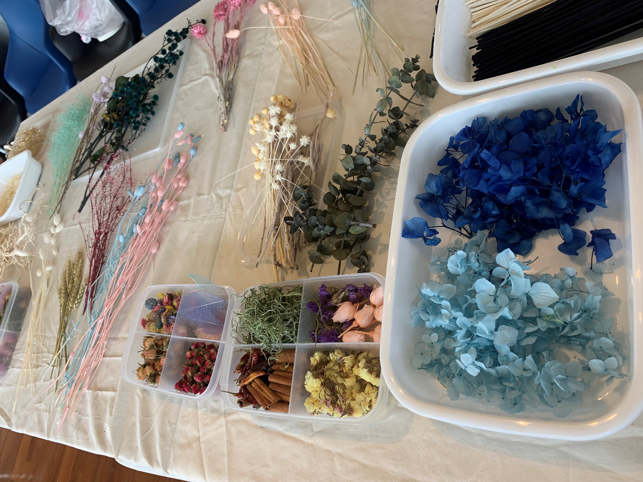 お好みのお花を選んで制作