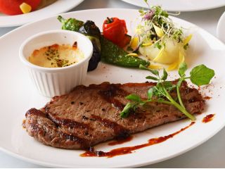 牛ロースステーキ