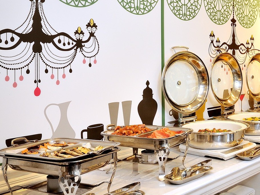 ★3月1日以降ご予約分こちら【君津・ランチハーフバイキング】【メイン・牛ロースス...