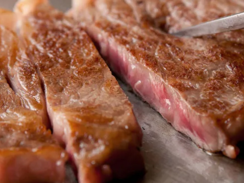 ステーキ食べ放題!