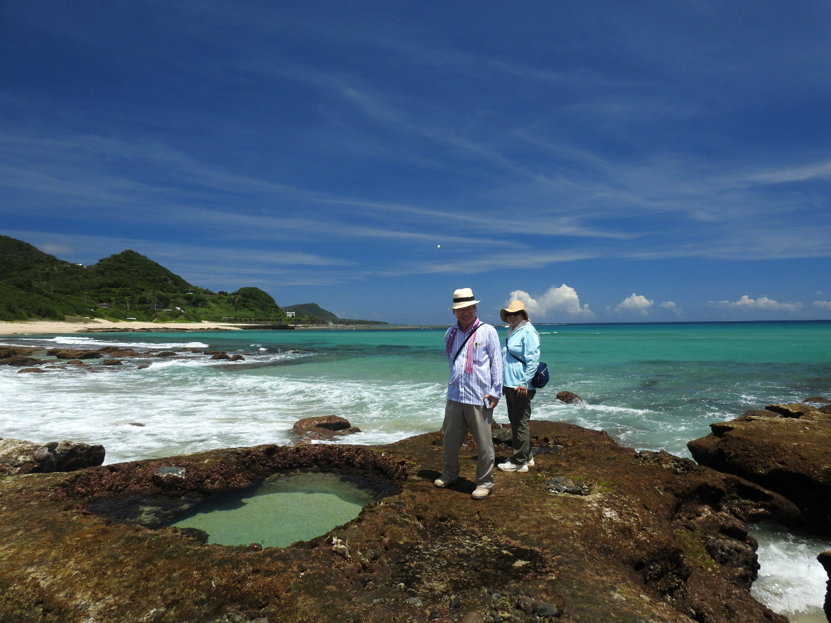 奄美大島でガイドブックに載っていない絶景ポイントをオープンジープで巡ってみませんか?
エメラルドグリーンの綺麗なビーチで景色を満喫♪
ジープでしか行けない絶景ポイントから海を眺めてみませんか?