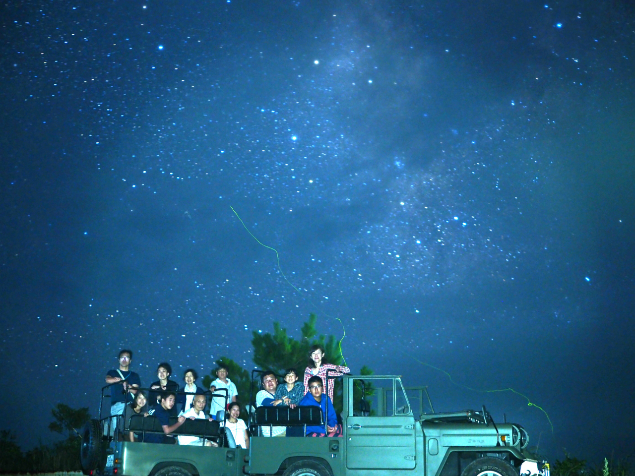 満天の星空を眺めながら4WDジープで行く!!ナイトサファリツアー☆彡