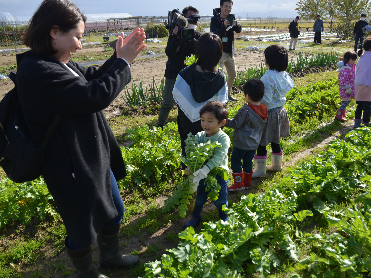学んで、ふれて、野菜を好きになろう!大根やカブ等の秋冬野菜を収穫予定。