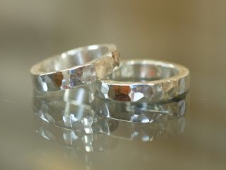 プレート:平打ち、模様:槌目