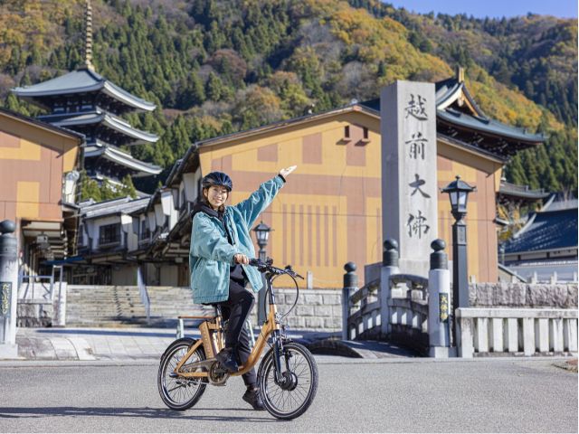 e-bikeで勝山市内をラクラク周遊(大師山清大寺 越前大仏)