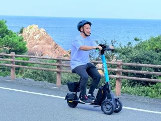 電動三輪モビリティ 椅子付き、かご付きでスイスイ移動できる