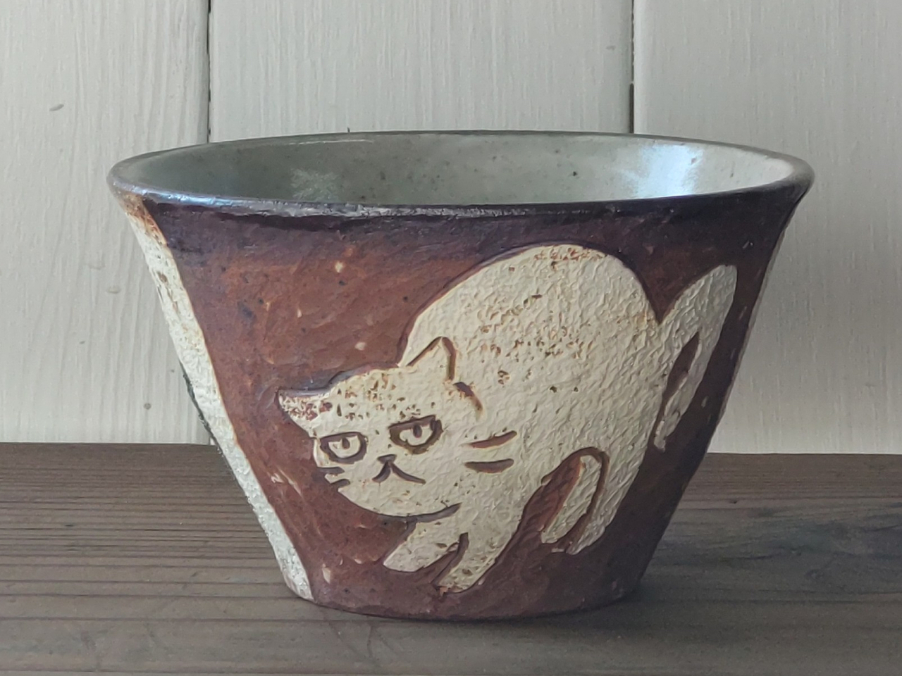 粉引ボウル・猫。