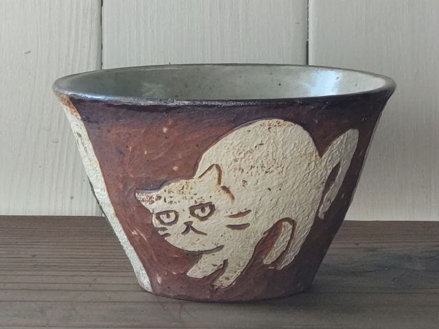 粉引ボウル・猫。