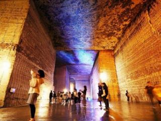 ライトが幻想的な雰囲気を演出!! 360゜フォトジェニック♪