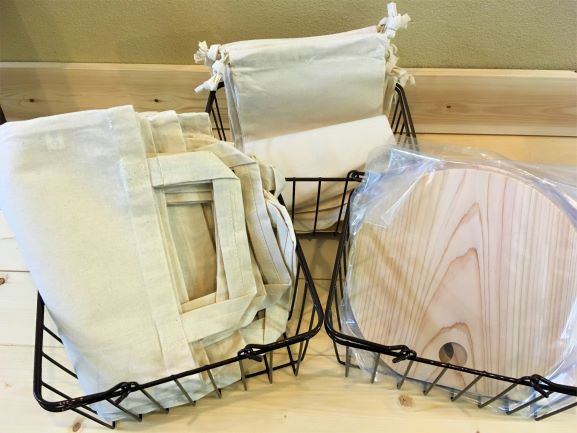 ߂镨́ug[gobOvuВvu̖؂̂v𒆐SɐނpӂĂ܂B