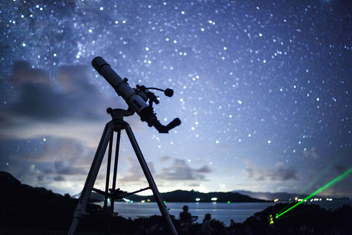 望遠鏡で天体観測も出来ちゃう