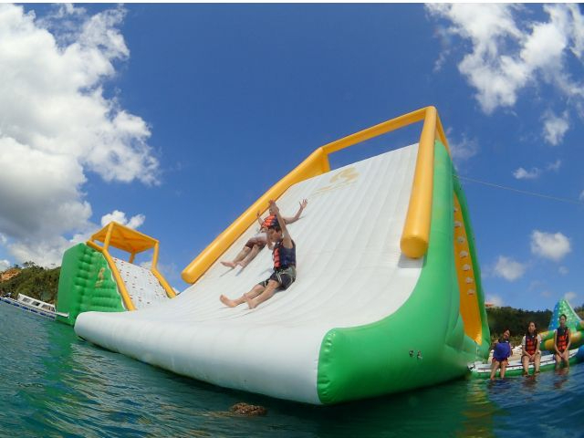 �X�������_�̓���X���C�_�[�I6���̍�������̌i�ς����y���݂��������B