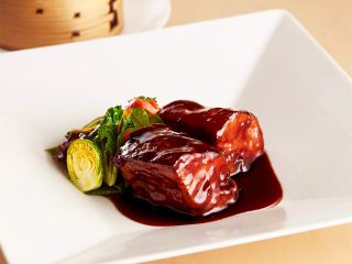 【ザ ダイニング】中華”北京”「松阪ポークの四角い黒酢豚」