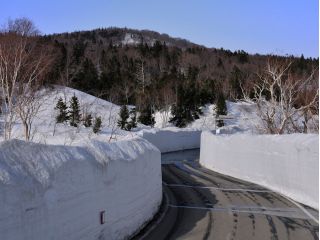 八甲田 雪の回廊