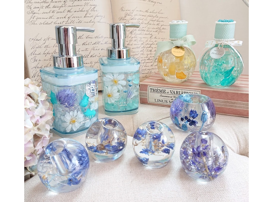 ブルーのシリーズで^^ プレゼントにも♪