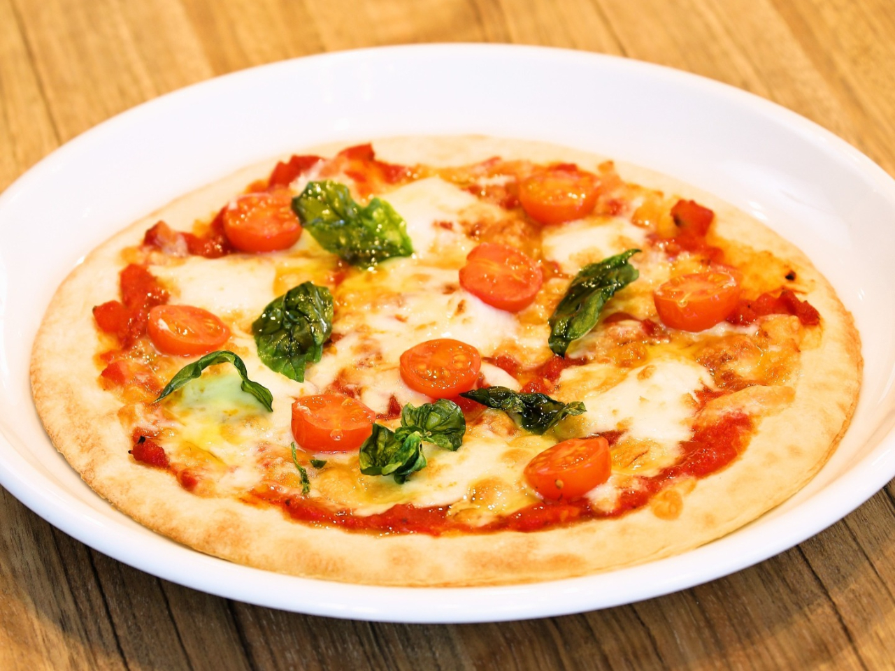 メインが選べるカジュアルイタリアンランチ【ピッツァマルゲリータ】