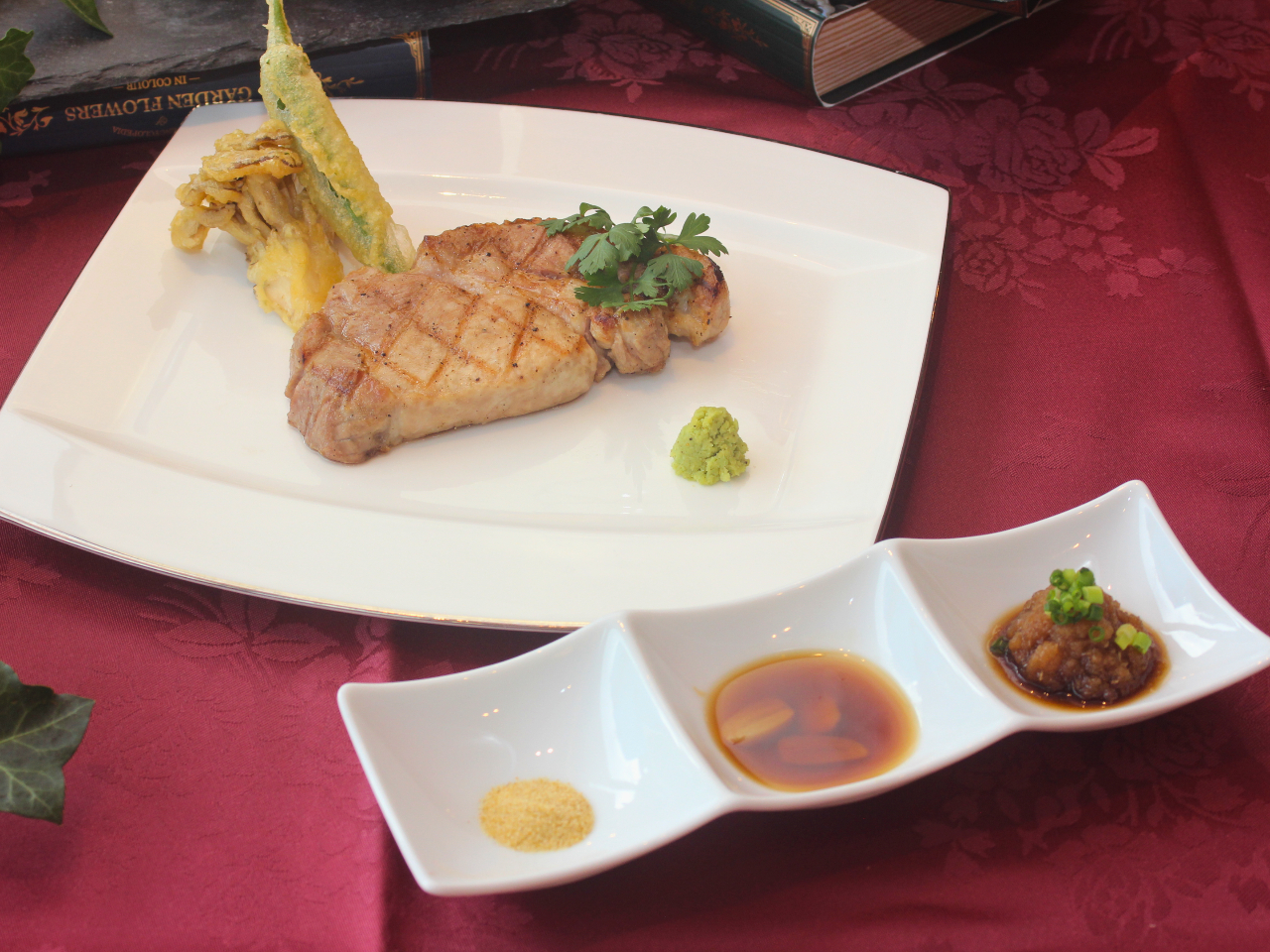 ����JAPAN X ���[�X���̃O���G