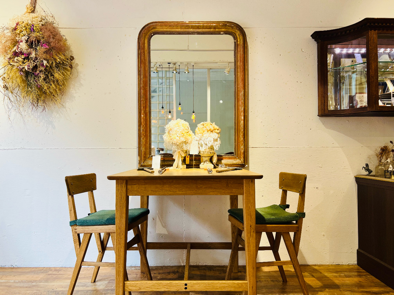 ̌̂ȂłBAeB[N̑傫ȋ̑Ołʐ^BĂfGłB̌X^btʐ^B肢܂̂łCyɂ܂B