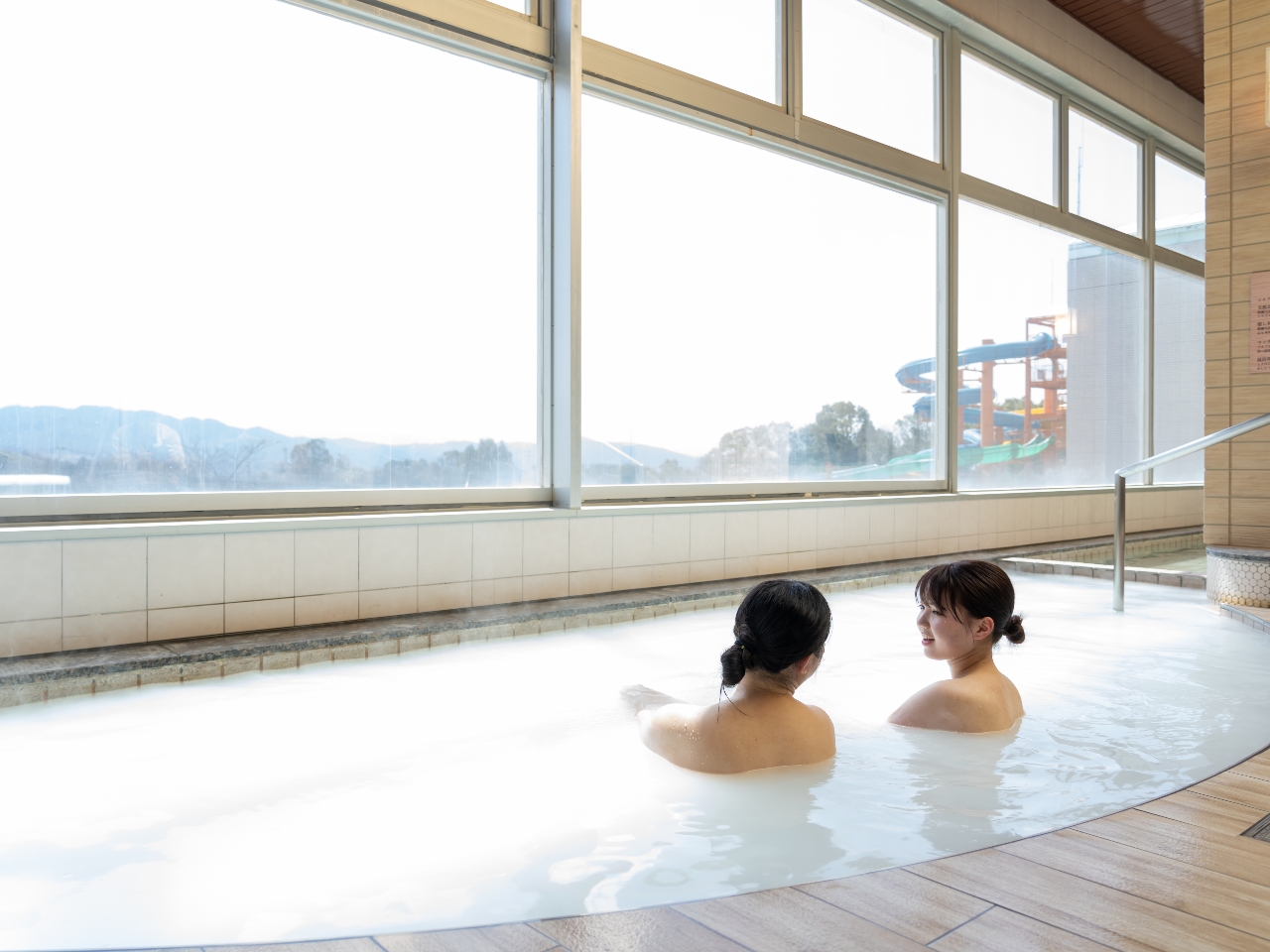 特別な美肌効果のシルキーバス。(女湯)