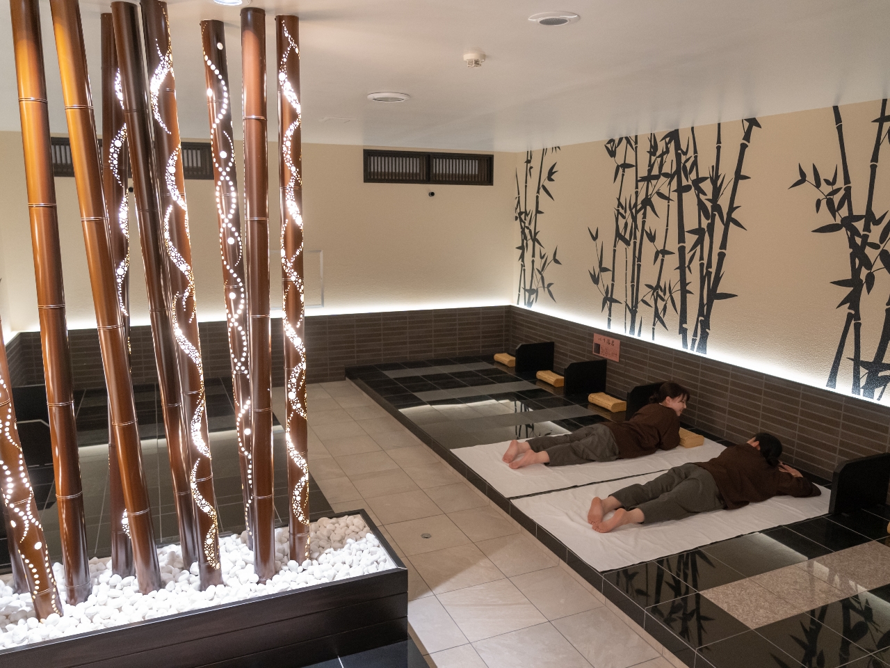 4種の岩盤を楽しめる岩盤浴