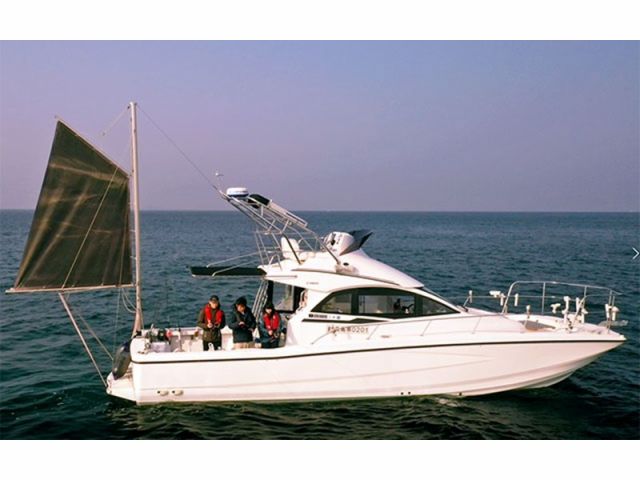 専用フィッシングボート(トイレ、エアコン完備)