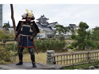 富山城 本格甲冑 とやま侍体験 富山城をバックに撮影もok 侍気分を味わえる特別な体験 チェキ1枚撮影サービス付き 富山市まちなか観光案内所 じゃらん遊び体験 富山城 本格甲冑 とやま侍体験 富山城をバックに撮影もok 侍気分を味わえる特別な体験 チェキ1枚撮影サービス付き 富山市まちなか観光案内所 じゃらん遊び体験