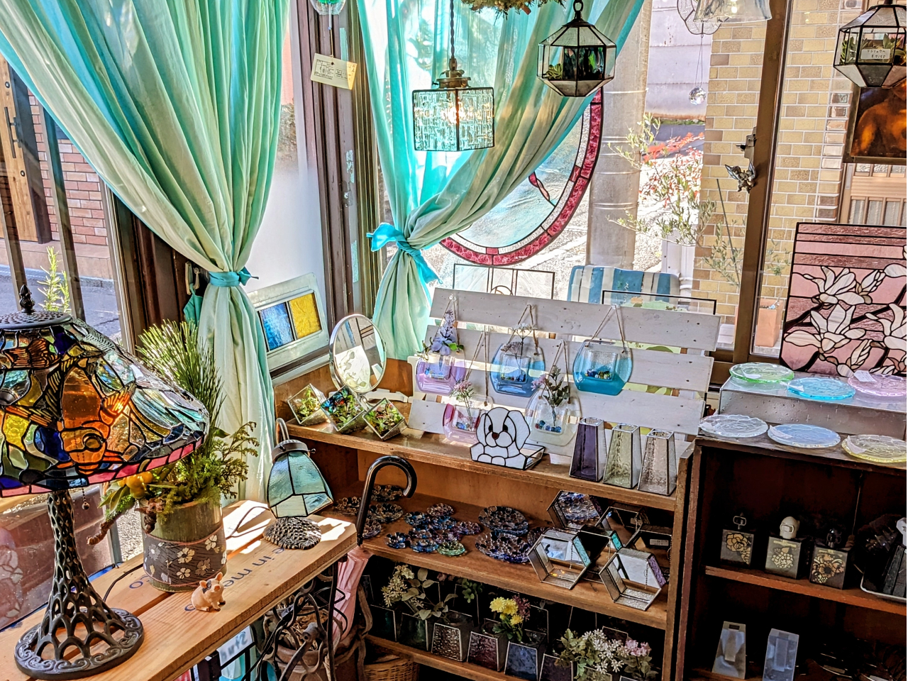 ステンドグラス・キーホルダー＊&米粉ドーナツセット】自然光で