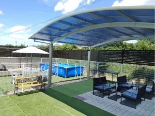 大型カーポート設置で雨天でも安心、計画も立てやすいので、夏休みのイベントには最適です。