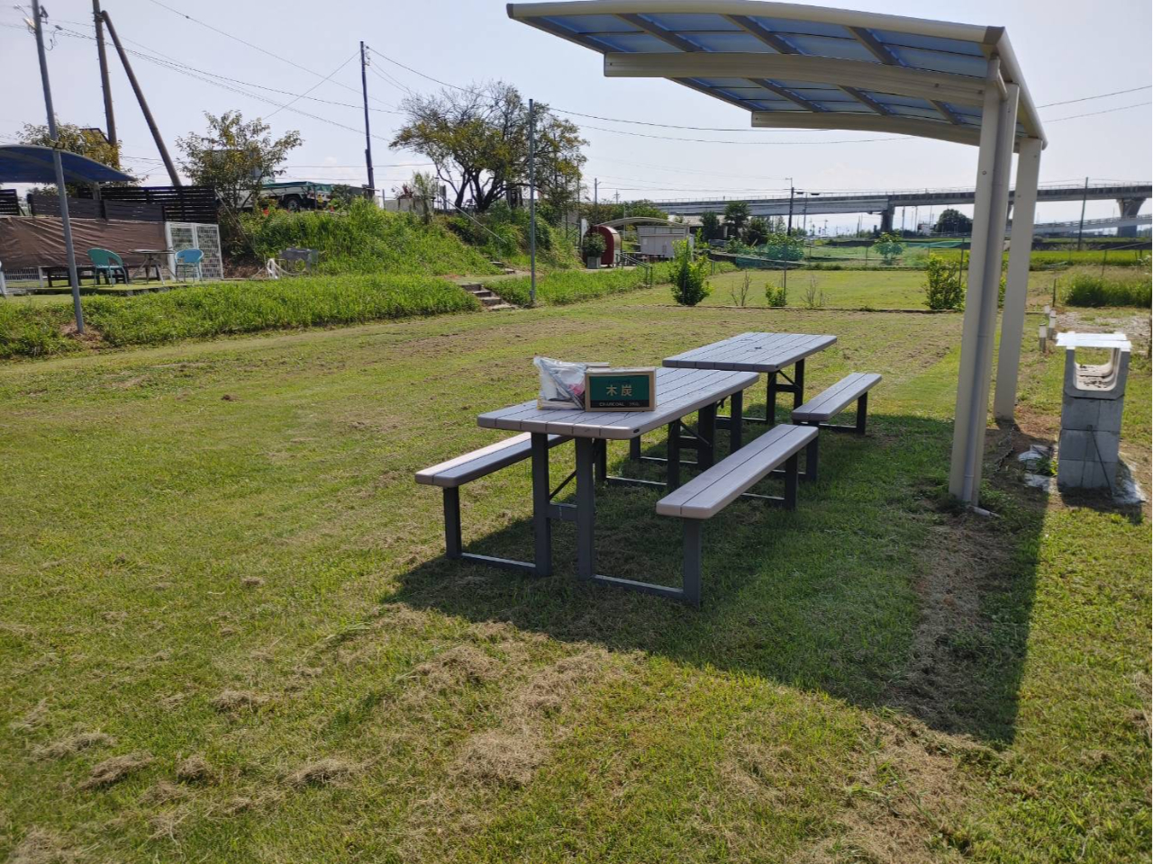 J[|[gݒu܂BJ̓łBBQy݂܂B