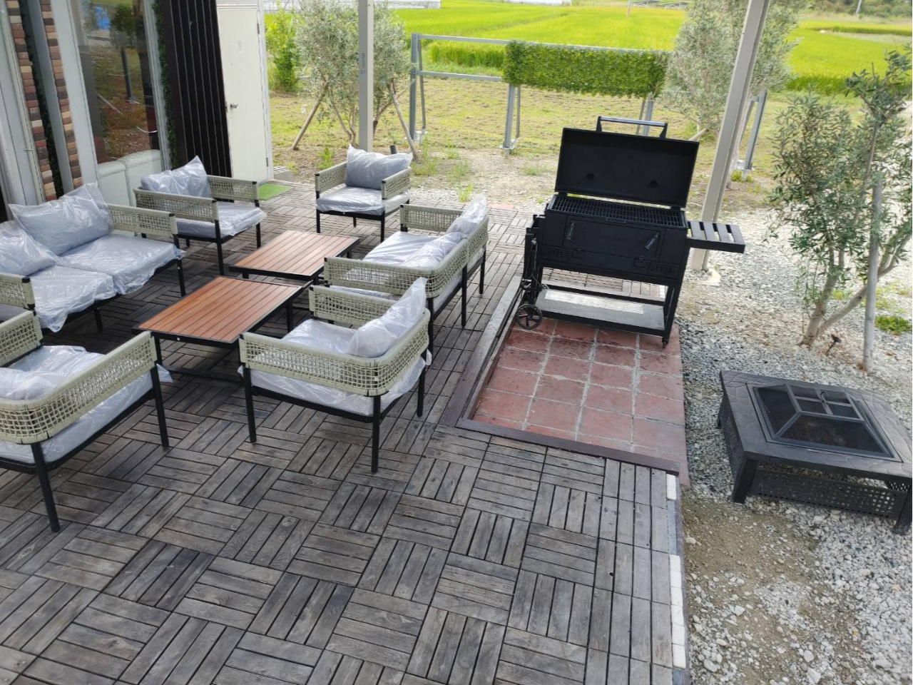 ΖLȃI[uŁA̋ԁBvvɉ߂o[xL[y݂B