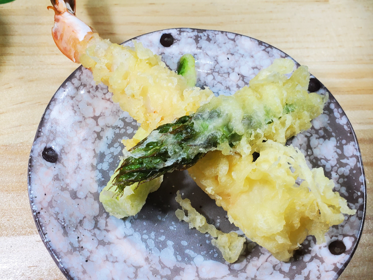 大エビとアスパラの天ぷら