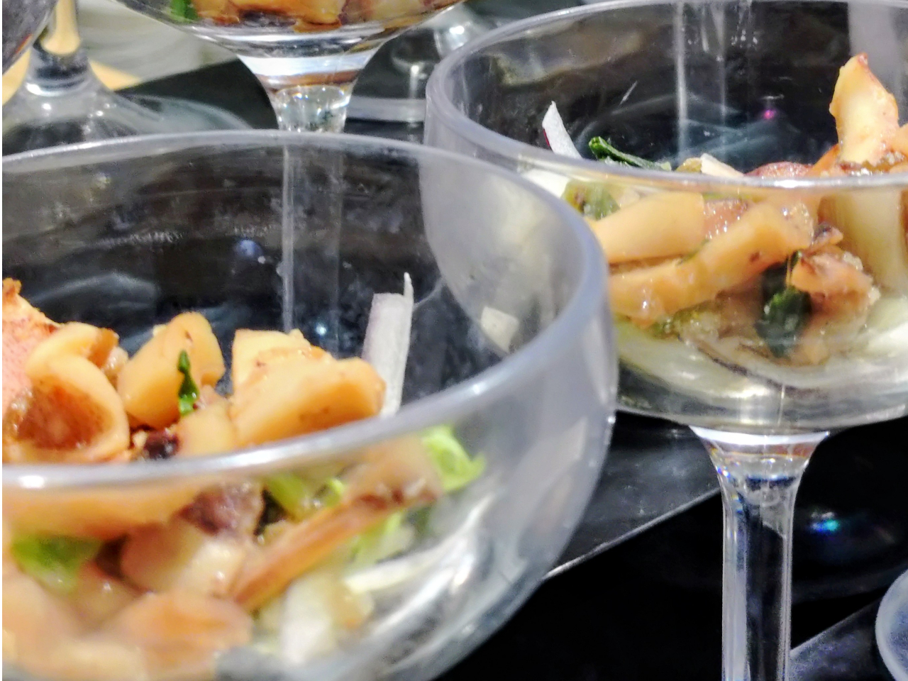 �J�N�e���}���l