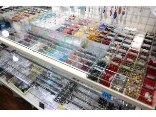 願いが叶うかも パワーストーンで作る天然石ブレスレット手作り体験 0種類以上の天然石ビーズ パーツを使い世界に一つのオリジナルブレスレットを作り ませんか カップル 女性 ファミリーにおすすめ 天然石工房cue じゃらん遊び体験