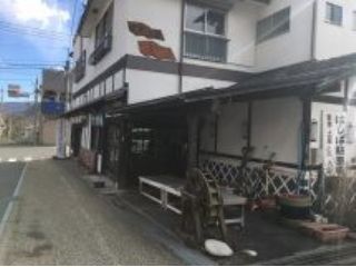 フロント 受付入り口