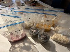 米麹も市川三郷にある酵素風呂で作られたオリジナルです。麹の甘い香りが作りながらも漂います。