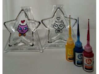 トレイなどの形、下絵は数種類あります。星型トレイ、猫の絵は一例になります。