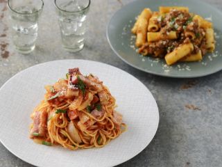 パスタ2種・カレー・チキングリルなど週替わり4種類からお選び下さい!