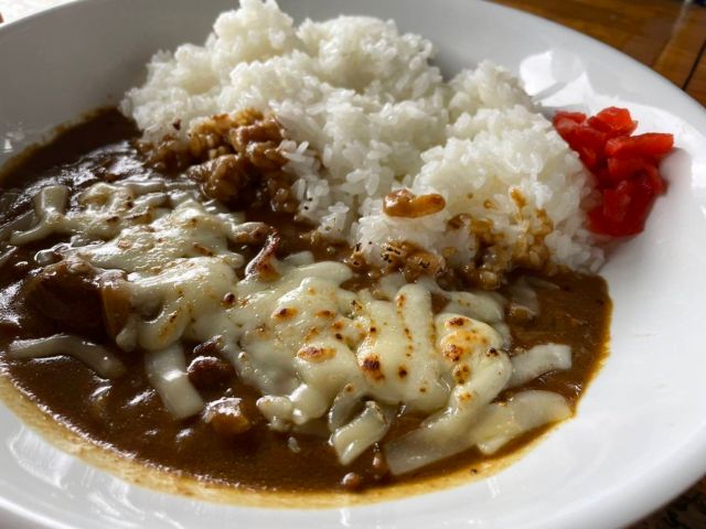 お昼ご飯はカレーライス