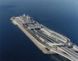 【木更津・クルージング】操船体験付き!海ほたるや風の塔を巡る!東京湾クルージング...