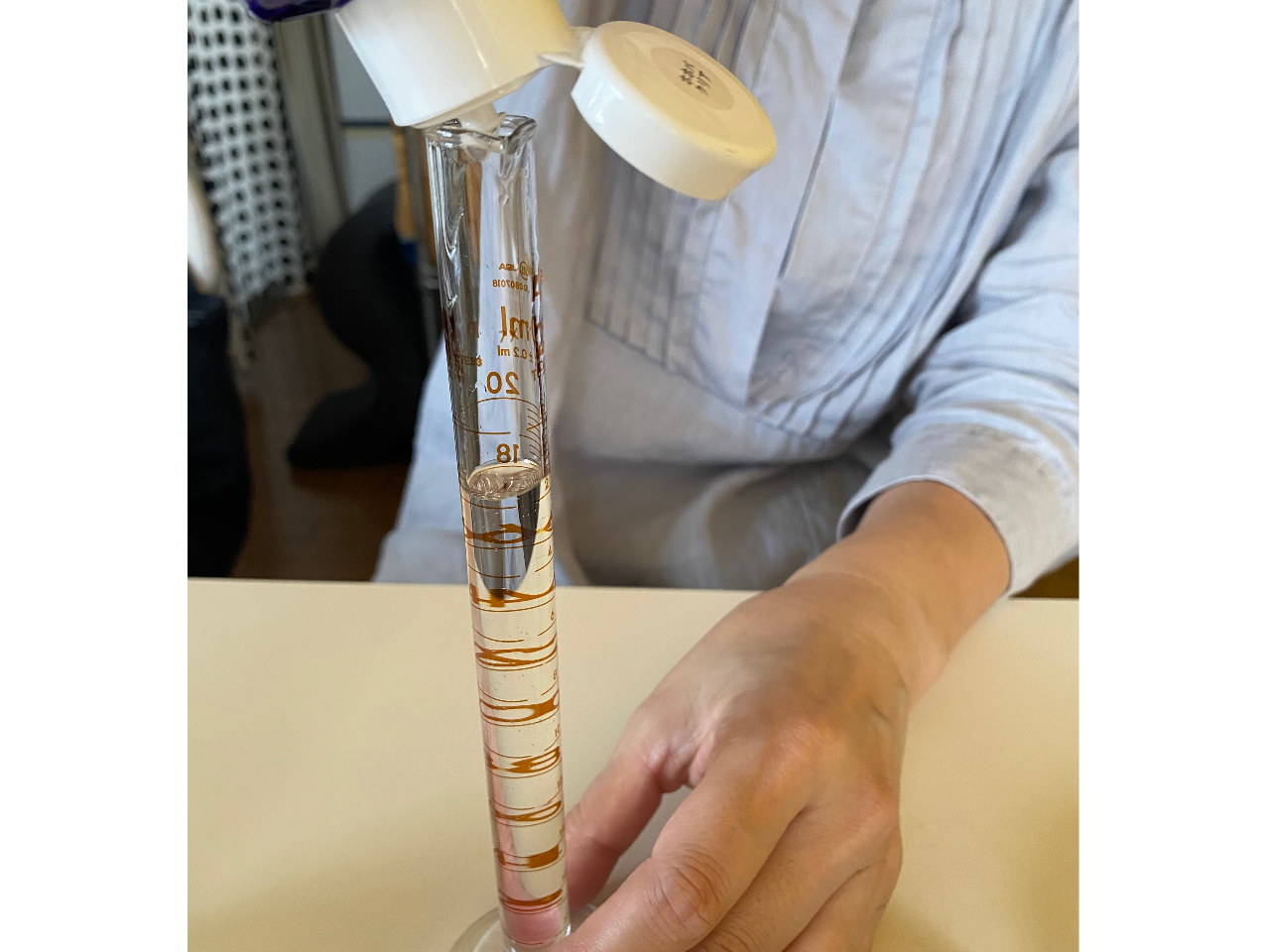 ビーカーやメスシリンダーを使うので、まるで理科の実験♪