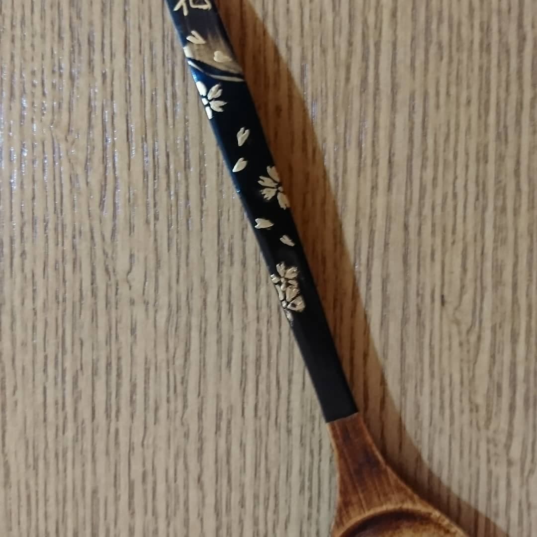 純金粉を使用します。体験した当日にお持ち帰りいただけます。