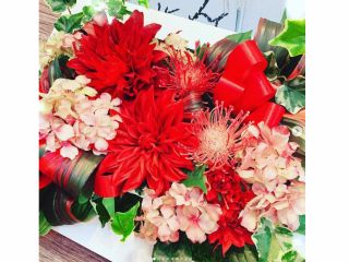 自分の好きなカラーのフラワーフレームを作れます♪