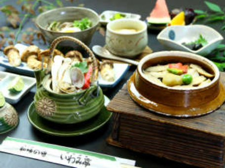 【岐阜・日帰り温泉】≪松茸釜めし定食≫秋の味覚の王様「松茸」を使用した贅沢定食♪